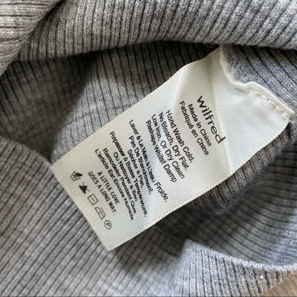 Wilfred Off-The-Shoulder Sweater - Picture 4 of 4